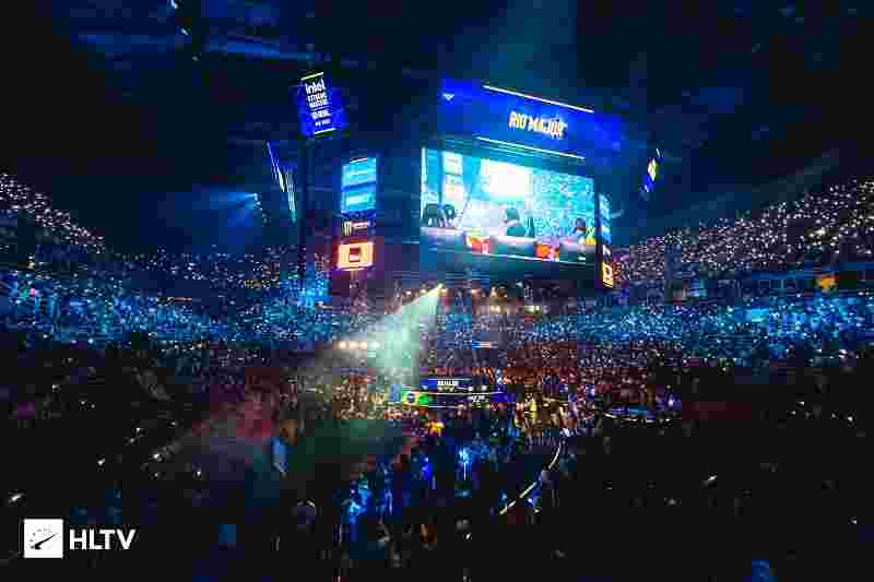 甲比赛中 甲比赛中