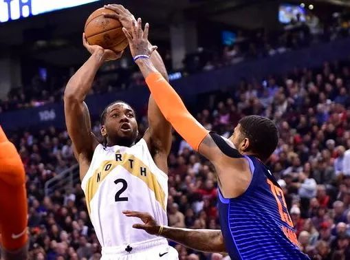 冠赛场上争 冠赛场上争