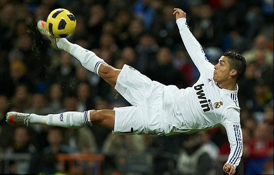 至今他依然 至今他依然